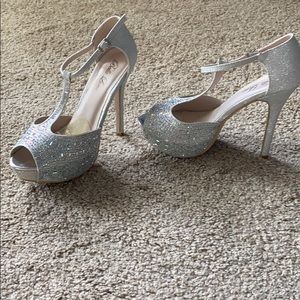 These shoes sparkle just like you!!